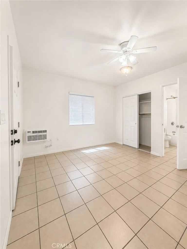 319 Hermosa Avenue #2 Long Beach, CA 90802