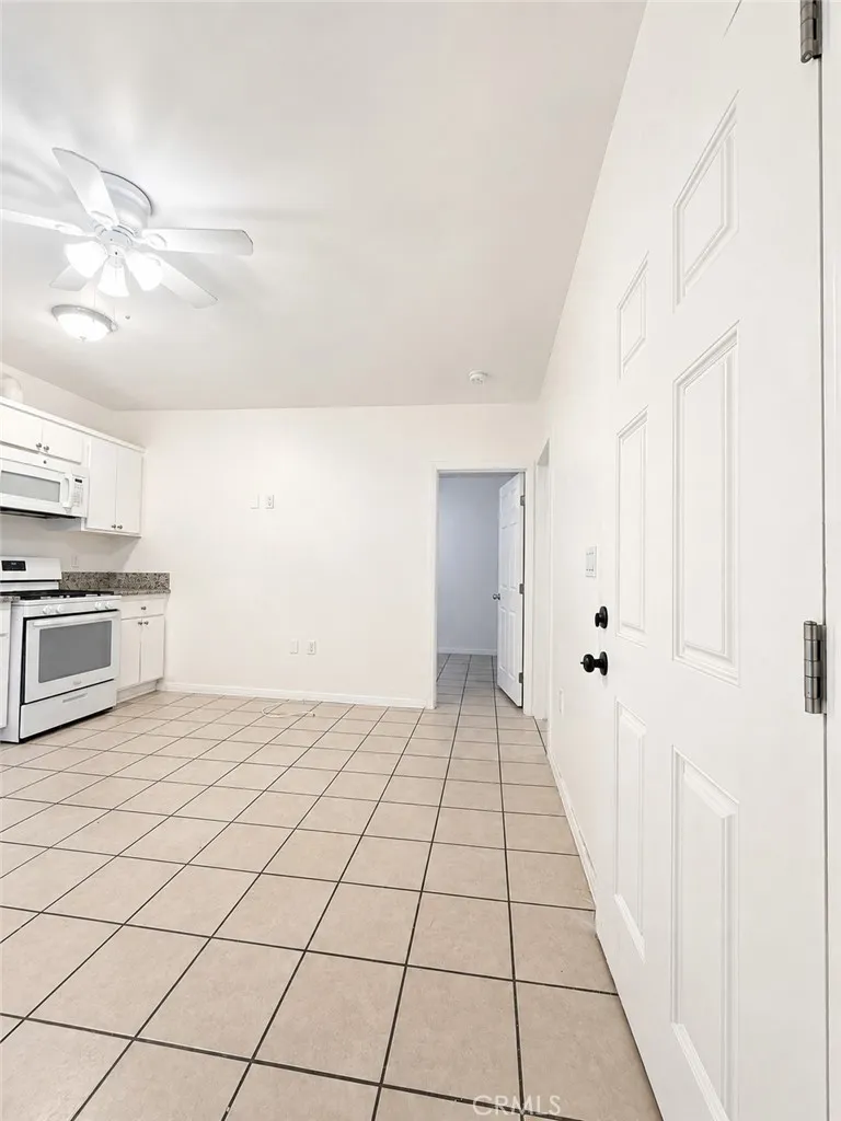 319 Hermosa Avenue #2 Long Beach, CA 90802