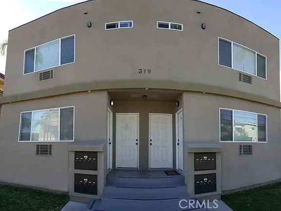 319 Hermosa Avenue #2 Long Beach, CA 90802