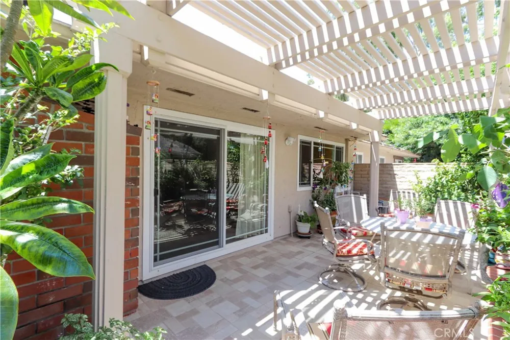 5086 Cinnamon Irvine, CA 92612