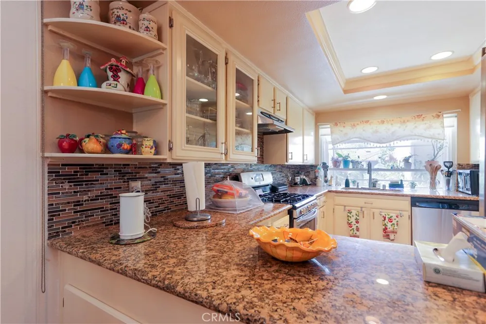 5086 Cinnamon Irvine, CA 92612