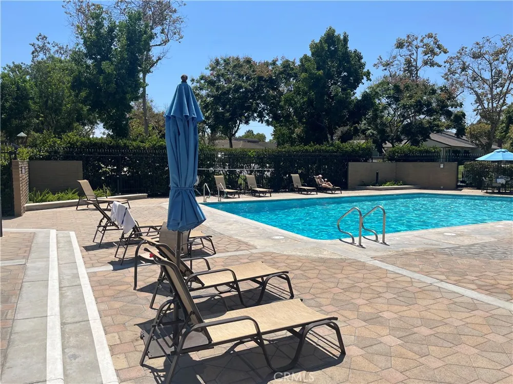 5086 Cinnamon Irvine, CA 92612