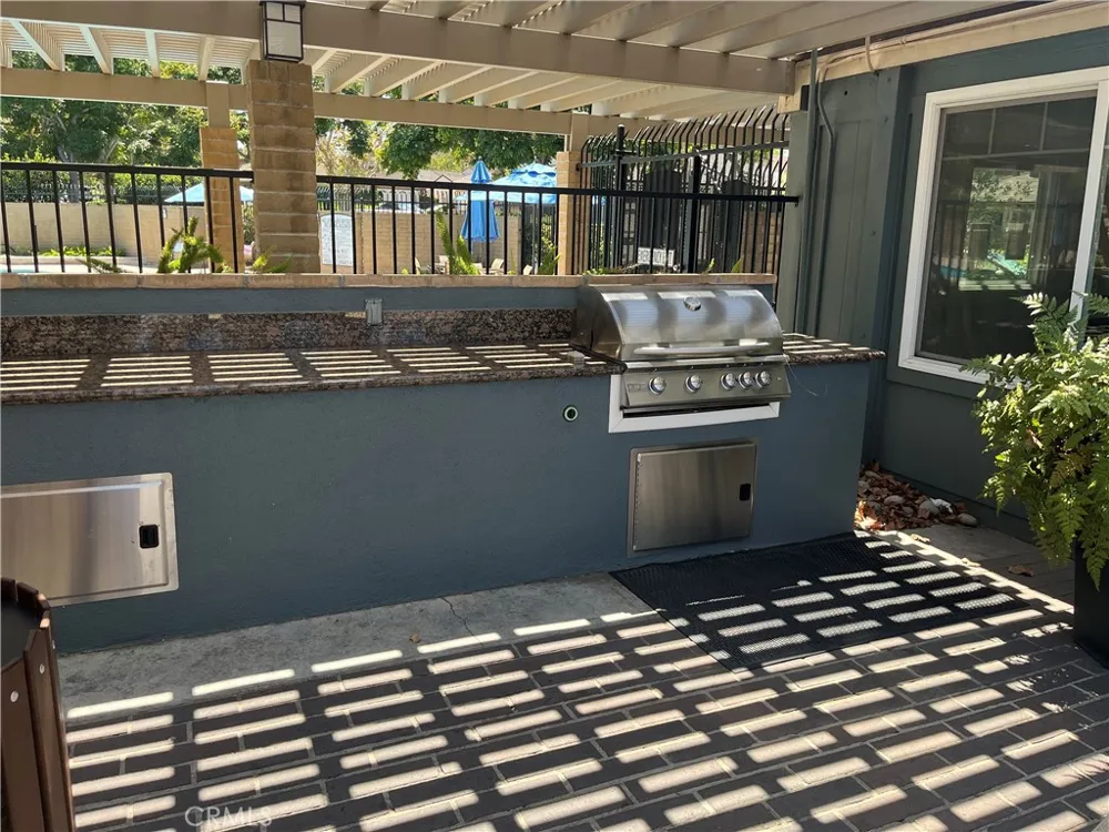 5086 Cinnamon Irvine, CA 92612