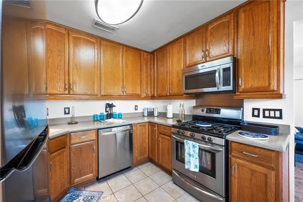 12237 Burgess Whittier, CA 90604