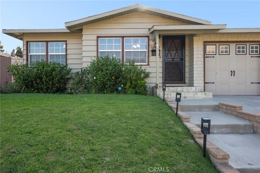 12237 Burgess Whittier, CA 90604