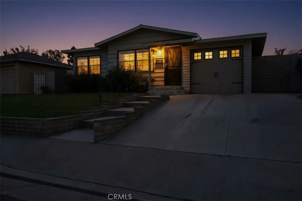 12237 Burgess Whittier, CA 90604