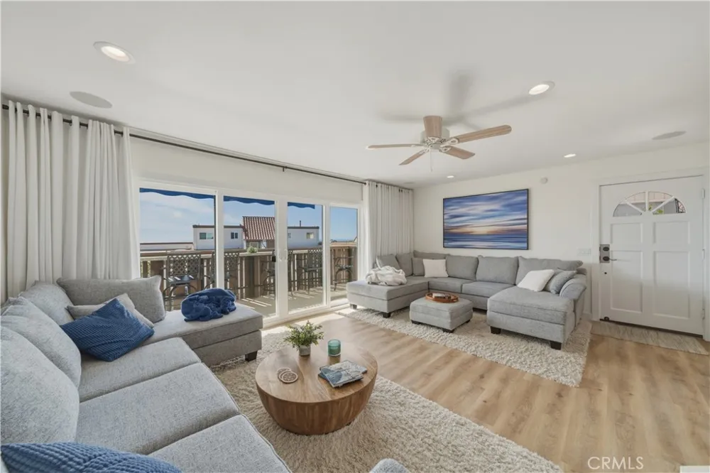 3742 Calle Casino San Clemente, CA 92673