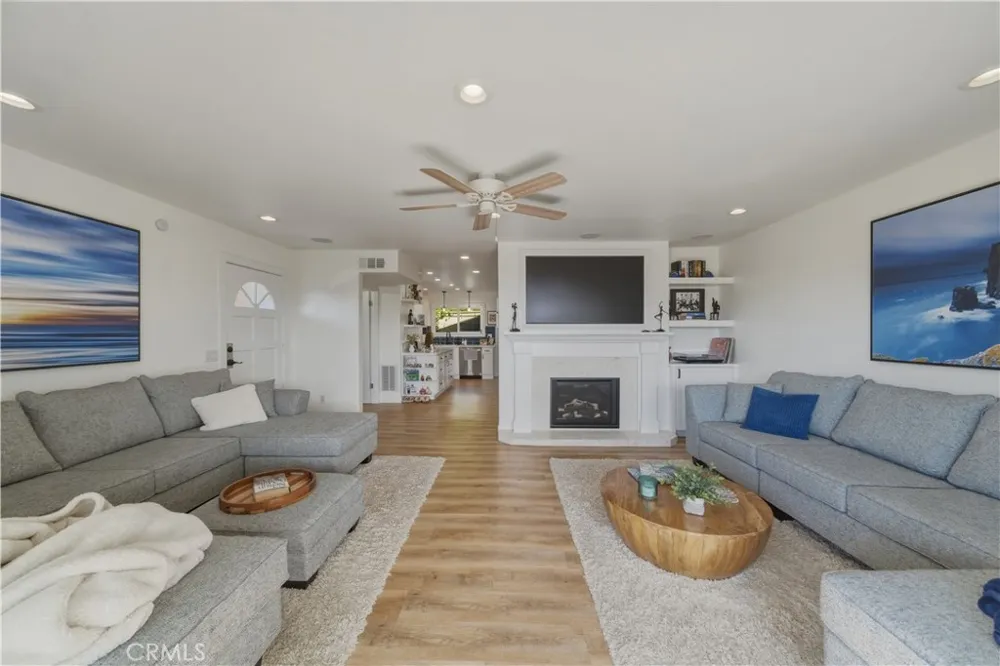 3742 Calle Casino San Clemente, CA 92673
