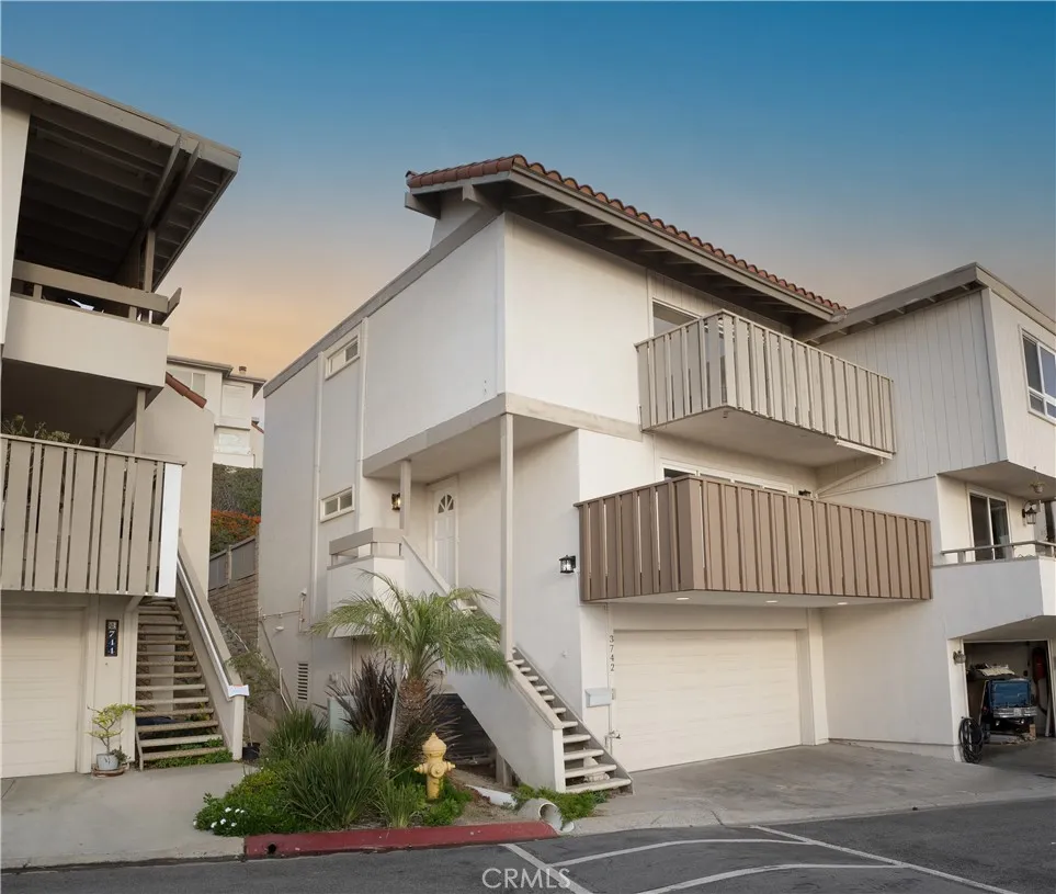 3742 Calle Casino San Clemente, CA 92673