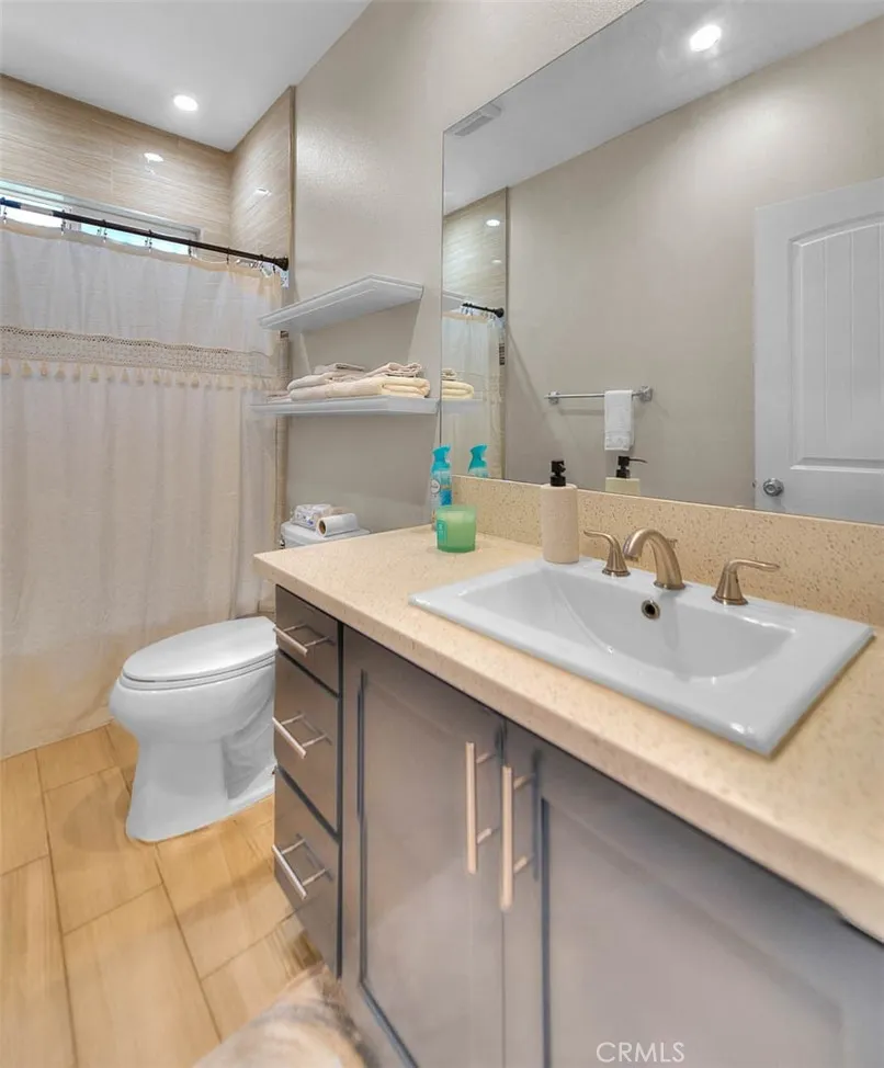11031 Burin Inglewood, CA 90304