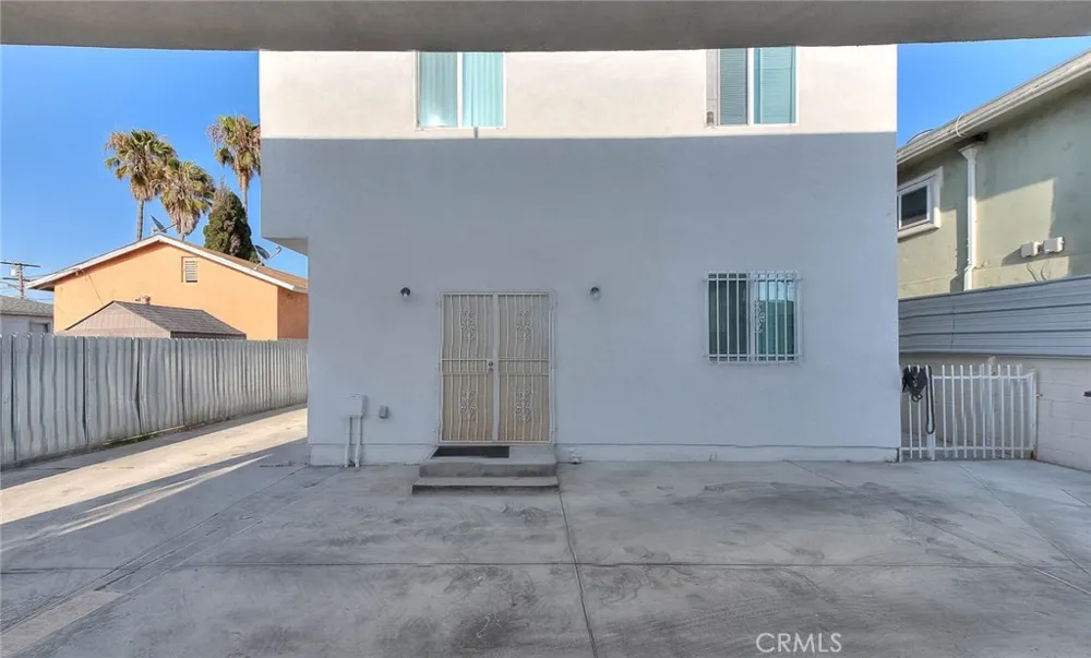 11031 Burin Inglewood, CA 90304