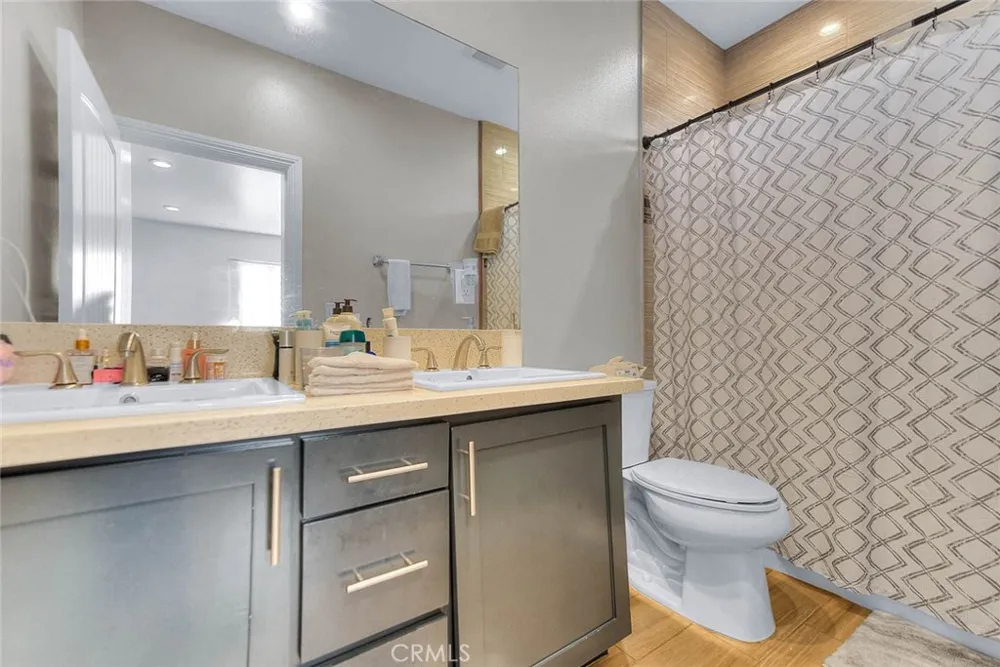 11031 Burin Inglewood, CA 90304