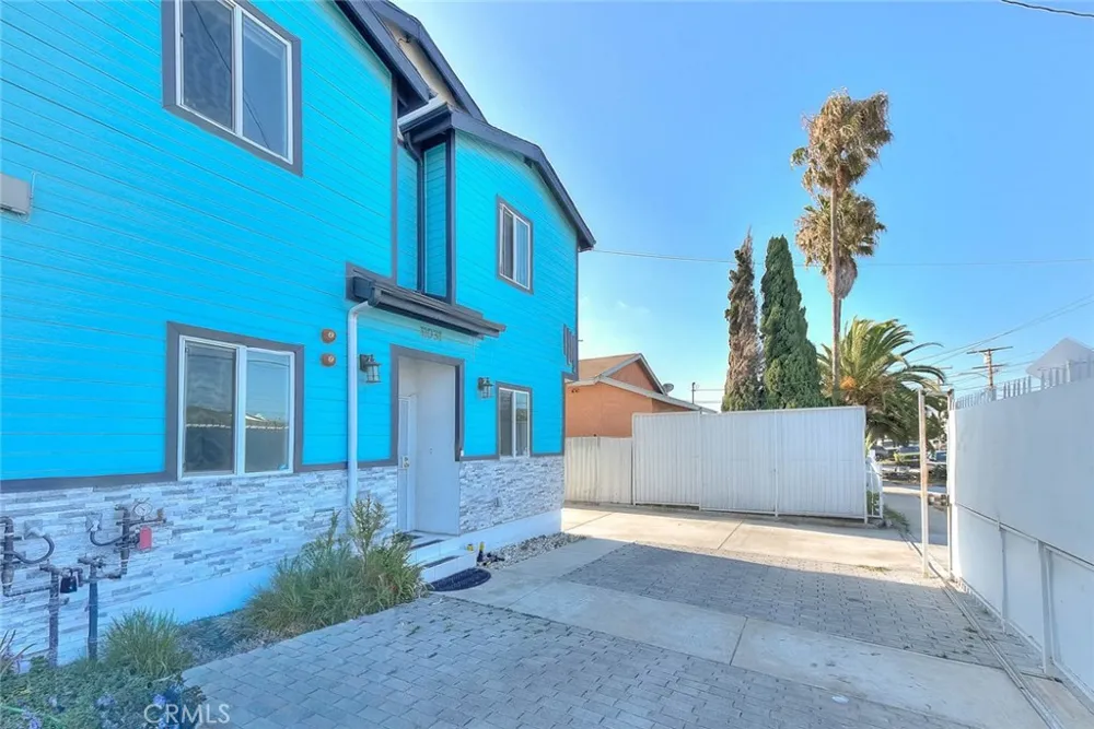 11031 Burin Inglewood, CA 90304