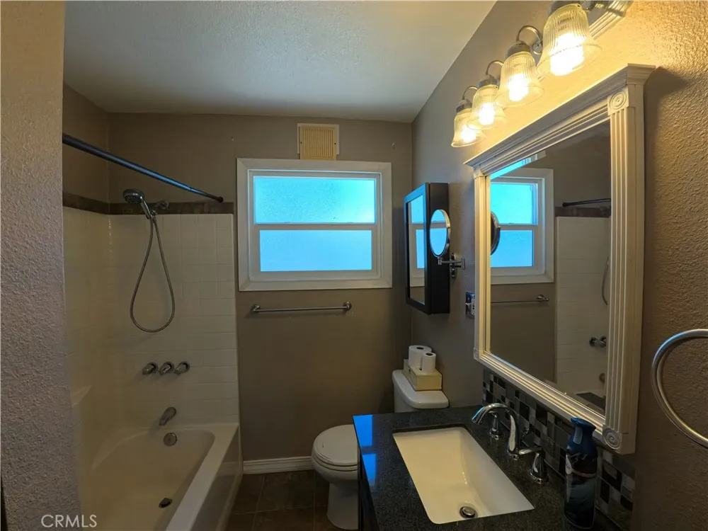 22 Roble Oroville, CA 95966