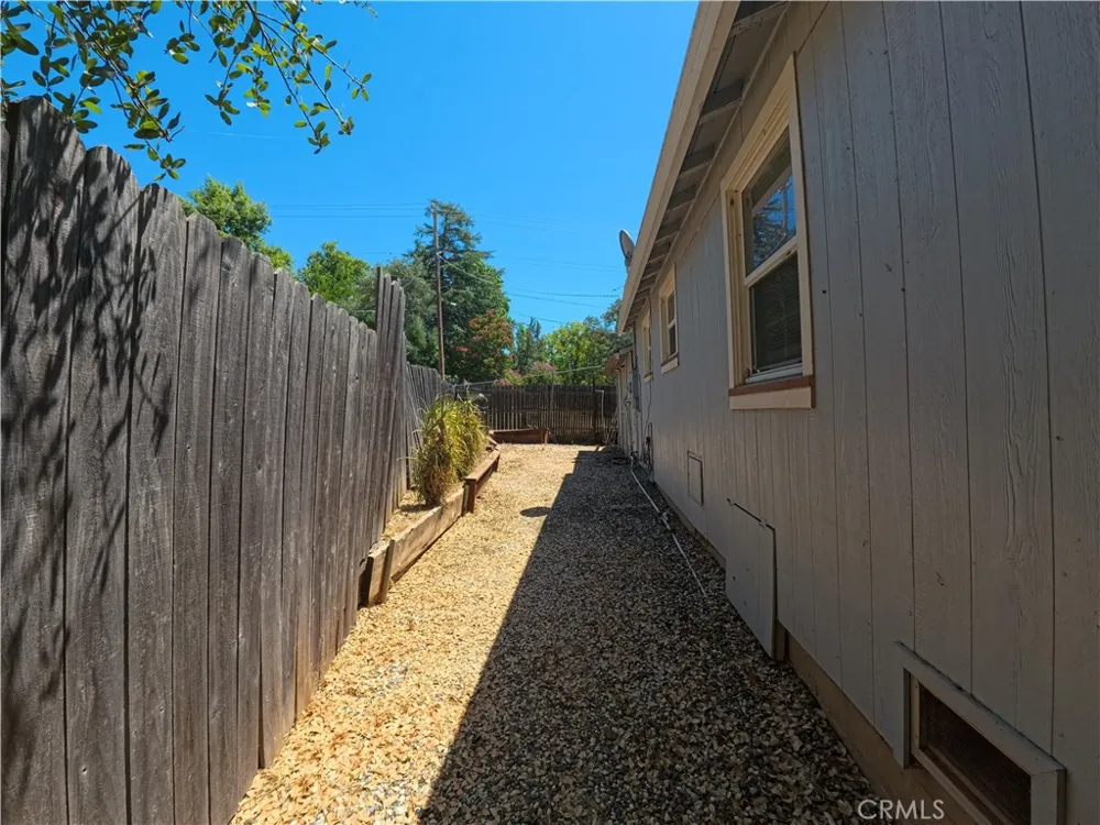 22 Roble Oroville, CA 95966