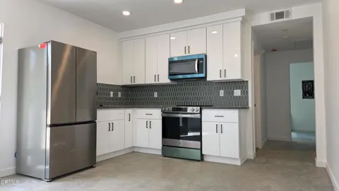 517 Avenue 50 #1/4