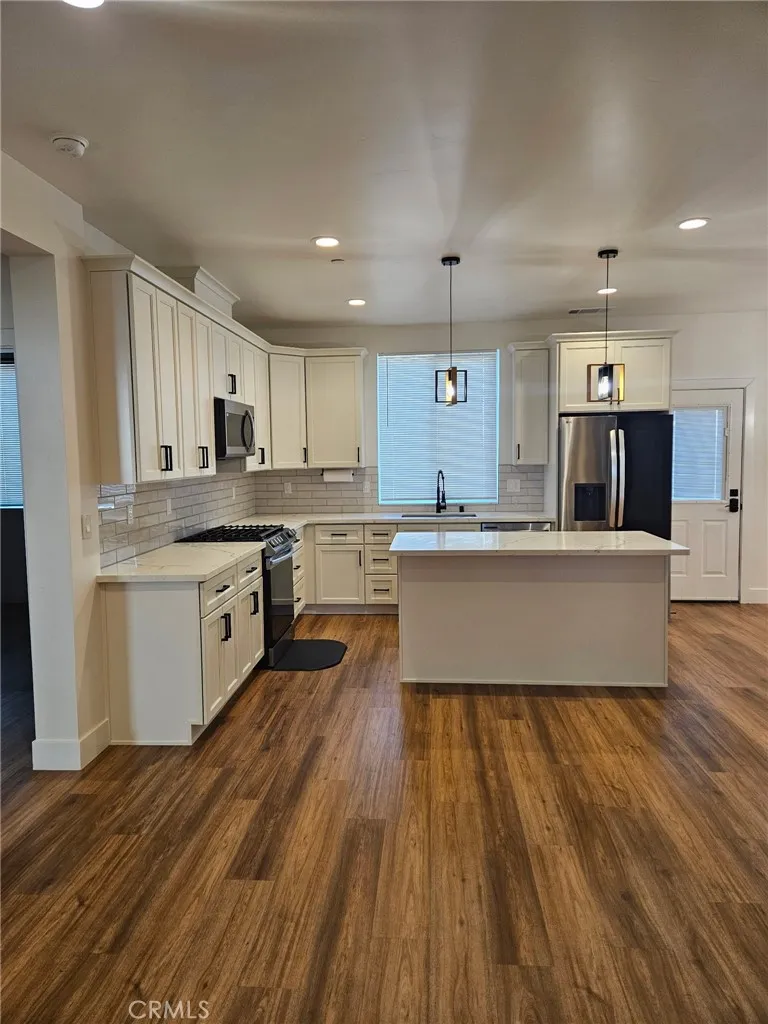 1909 York Towne Paradise, CA 95969