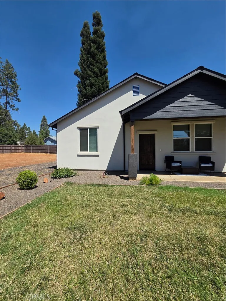1909 York Towne Paradise, CA 95969