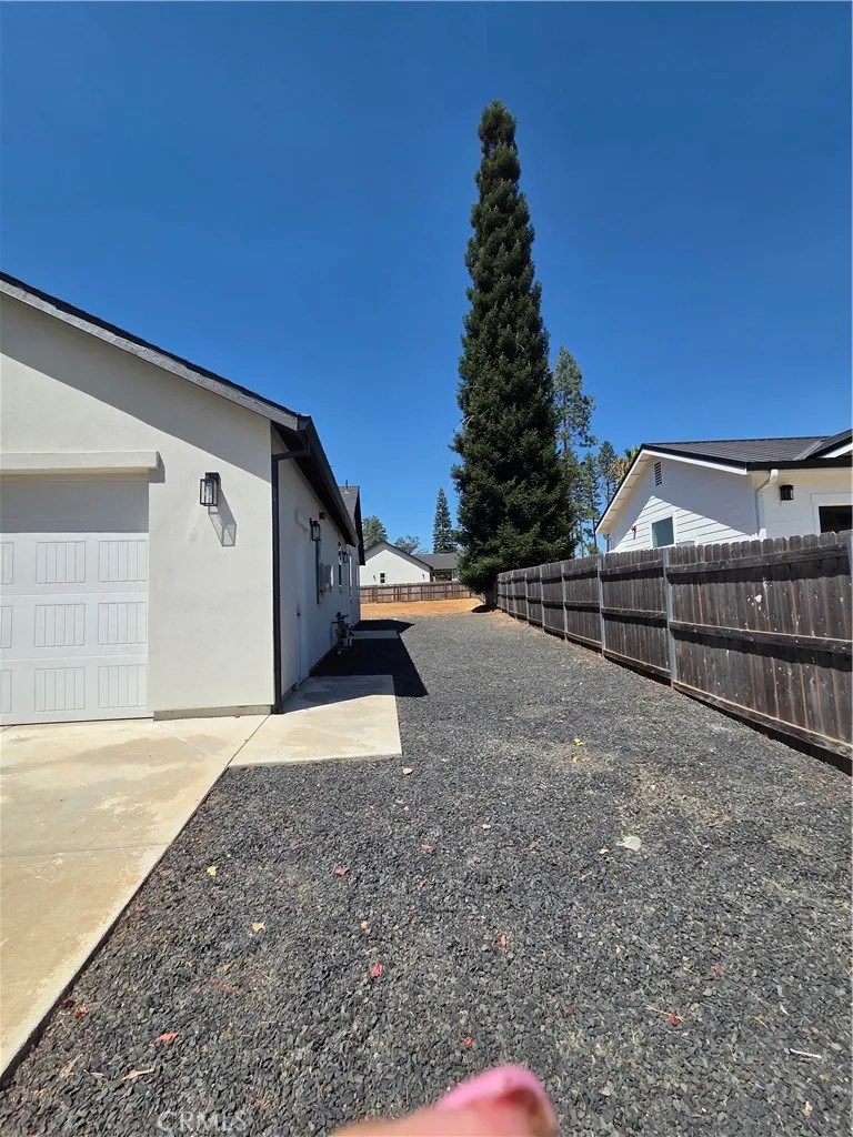 1909 York Towne Paradise, CA 95969
