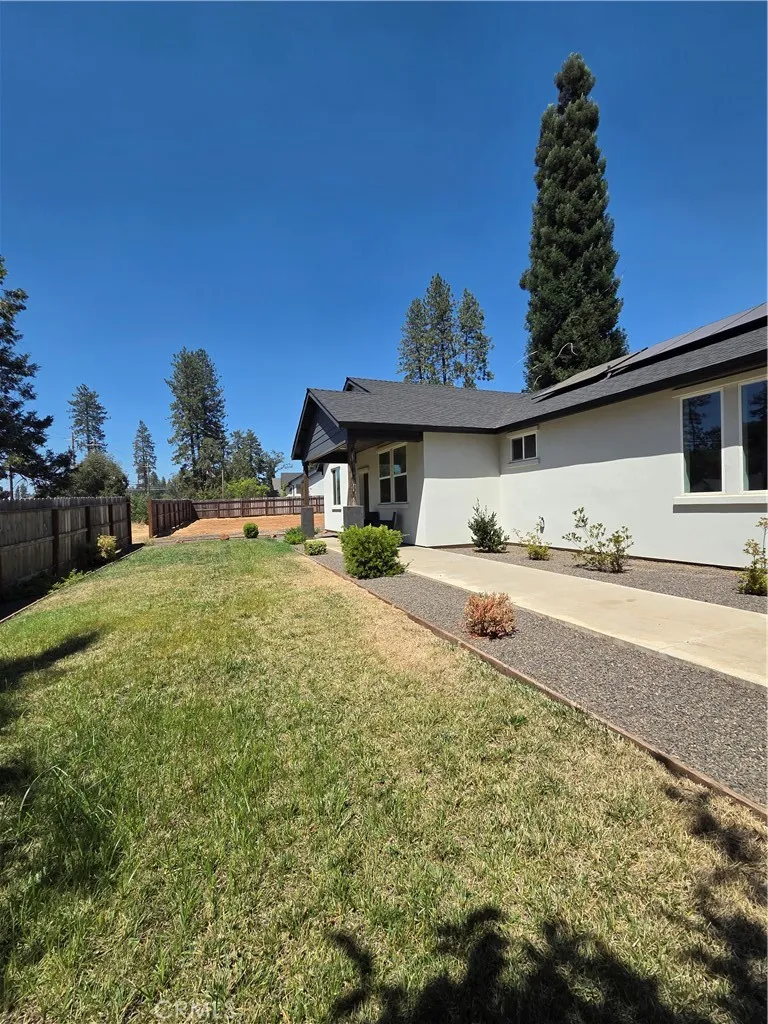 1909 York Towne Paradise, CA 95969