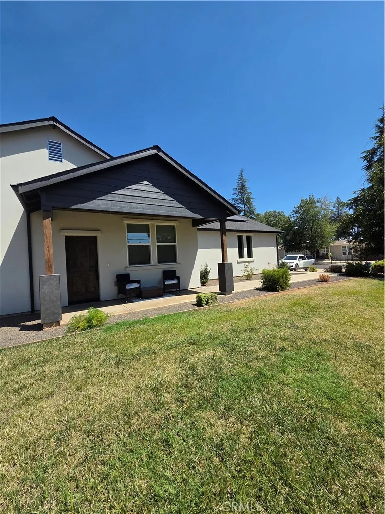 1909 York Towne Paradise, CA 95969