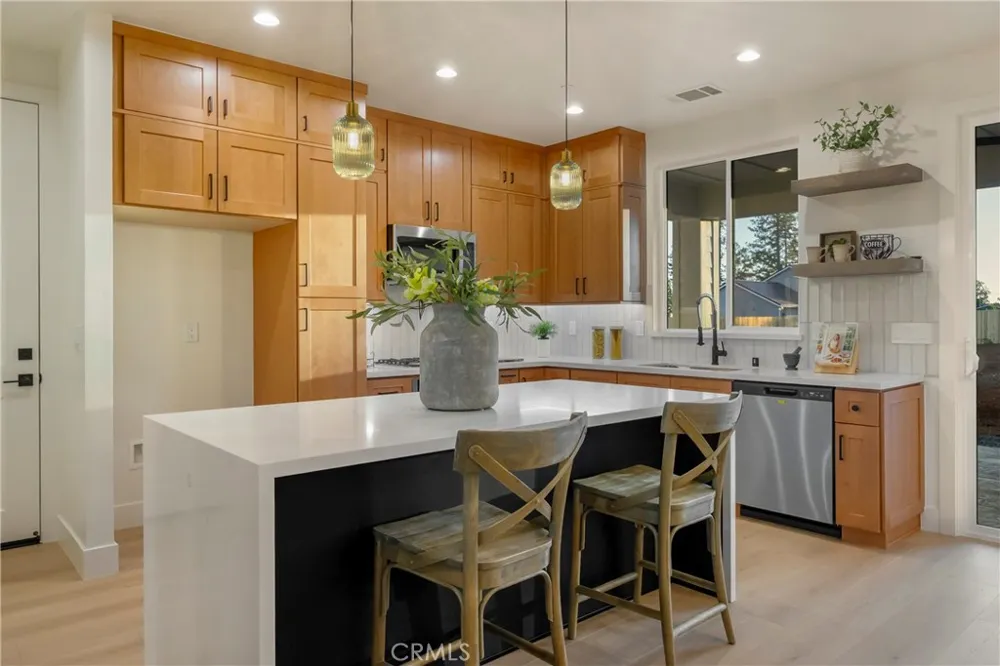 5949 Hazel Way Paradise, CA 95969