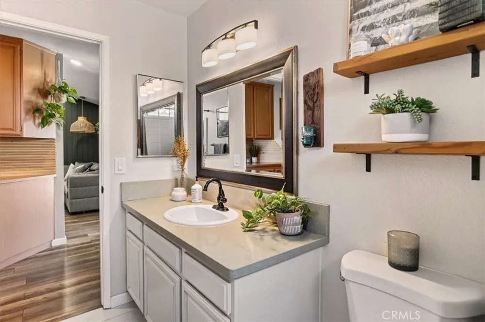 1513 Woodmere Santa Maria, CA 93455