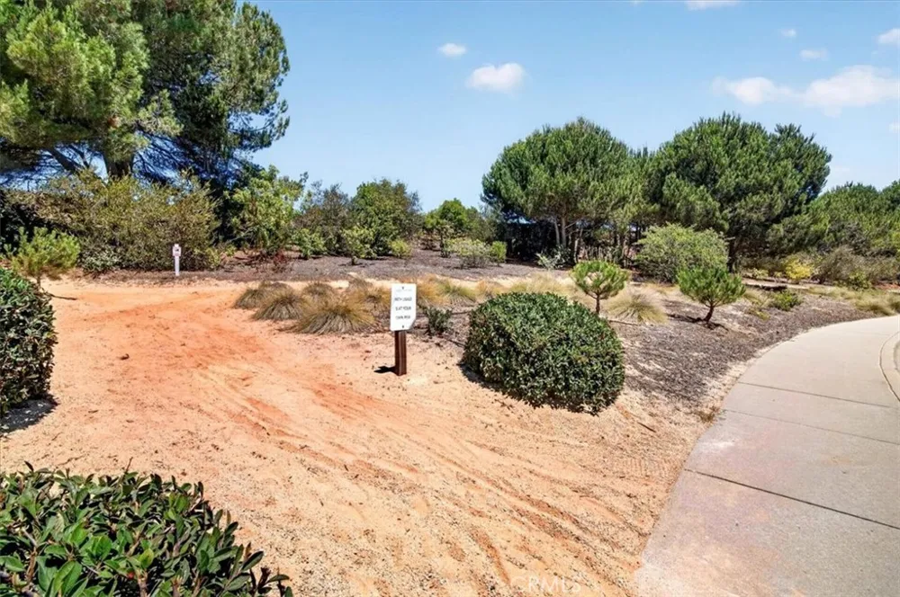 1513 Woodmere Santa Maria, CA 93455