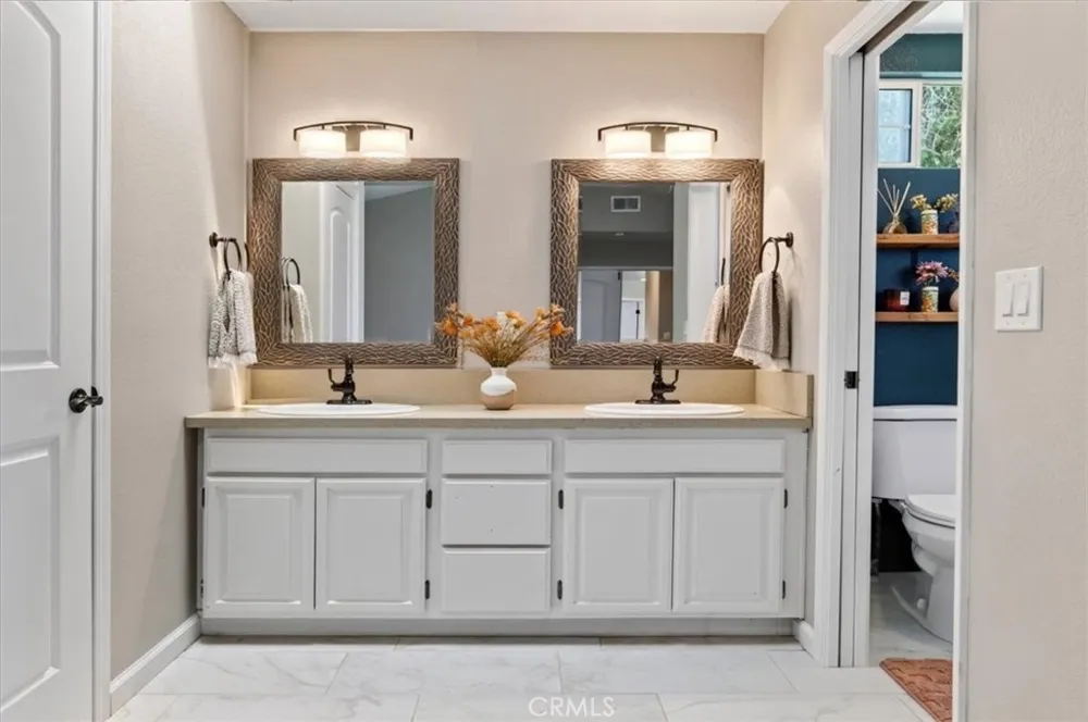 1513 Woodmere Santa Maria, CA 93455
