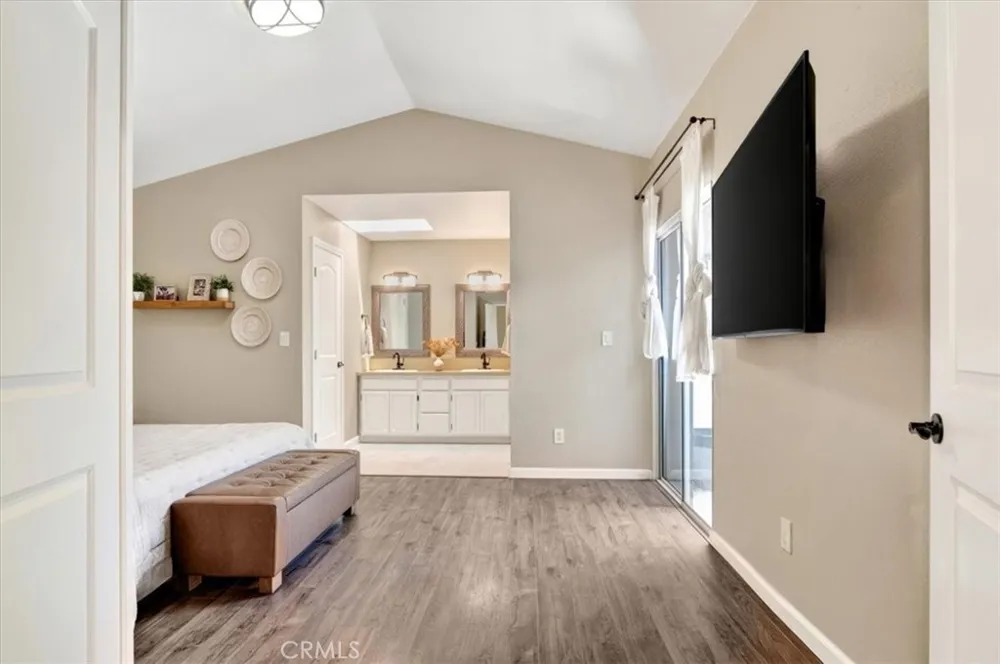 1513 Woodmere Santa Maria, CA 93455