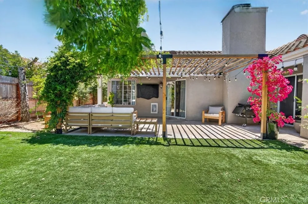 1513 Woodmere Santa Maria, CA 93455