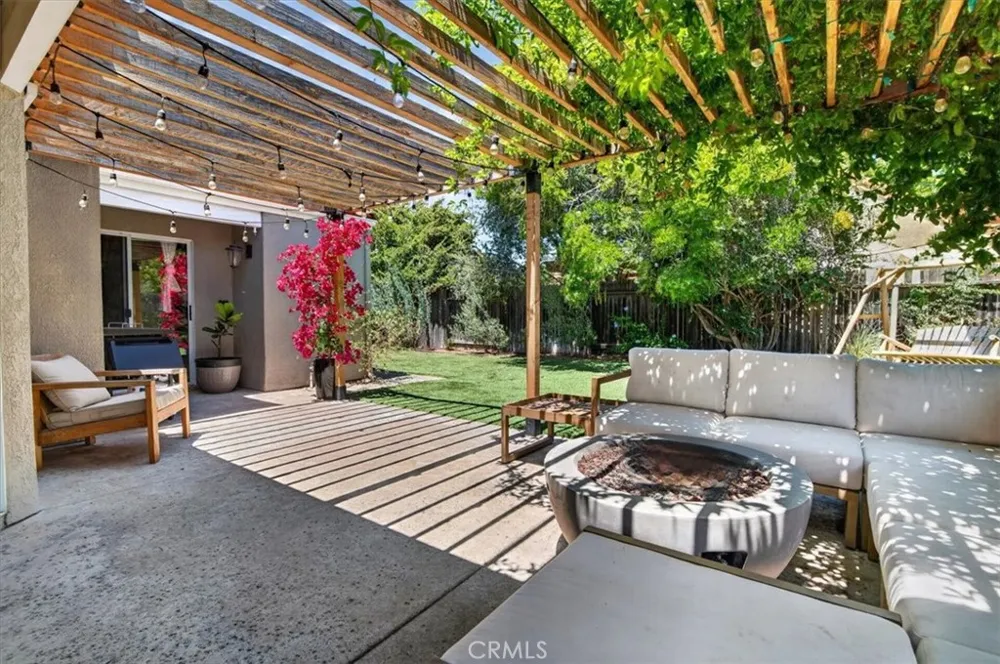 1513 Woodmere Santa Maria, CA 93455