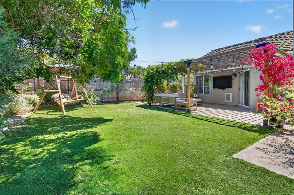 1513 Woodmere Santa Maria, CA 93455