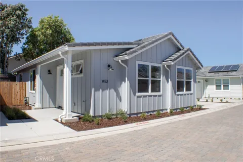 1465 Ronald Way