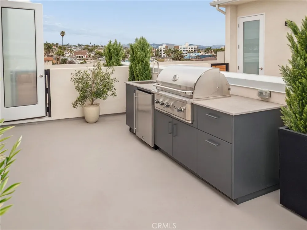 157 2nd Street #4 Grover Beach, CA 93433