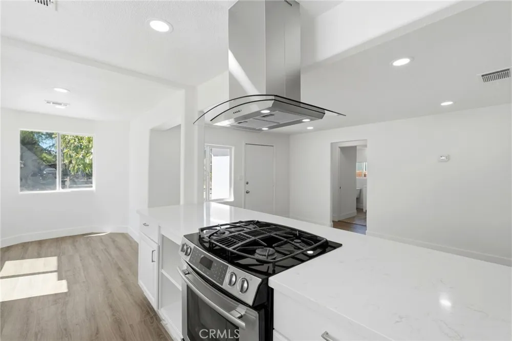 2225 E Lamona Fresno, CA 93703