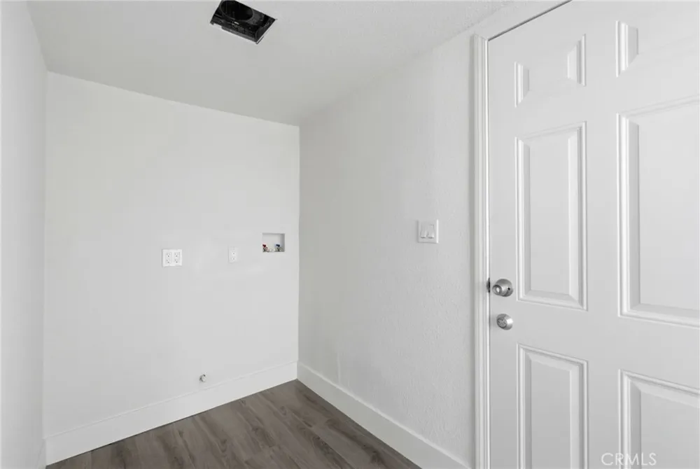 2225 E Lamona Fresno, CA 93703