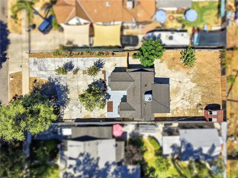 2225 E Lamona Fresno, CA 93703