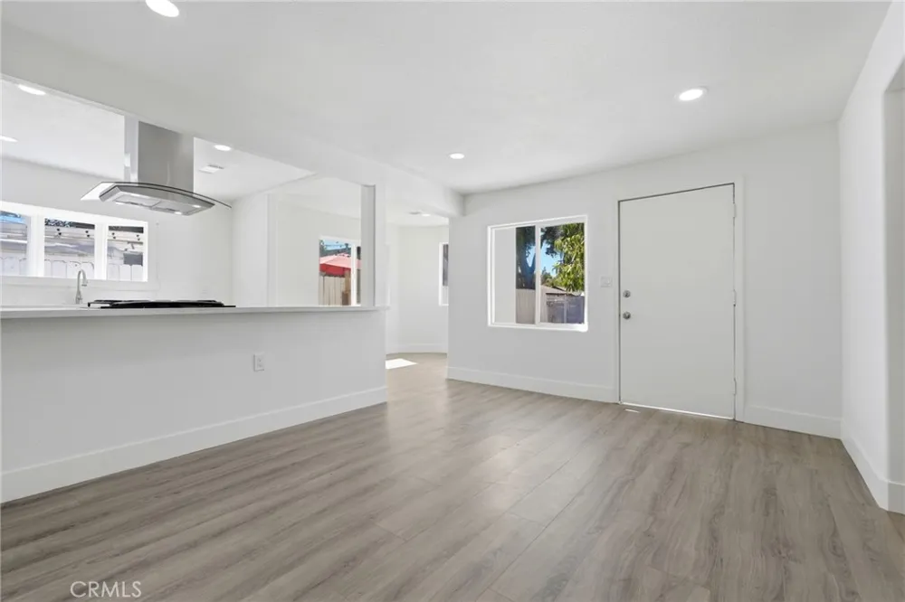 2225 E Lamona Fresno, CA 93703