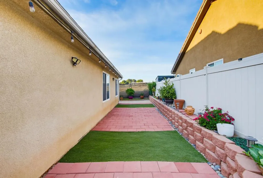 32024 Evening Primrose Trail Campo, CA 91906