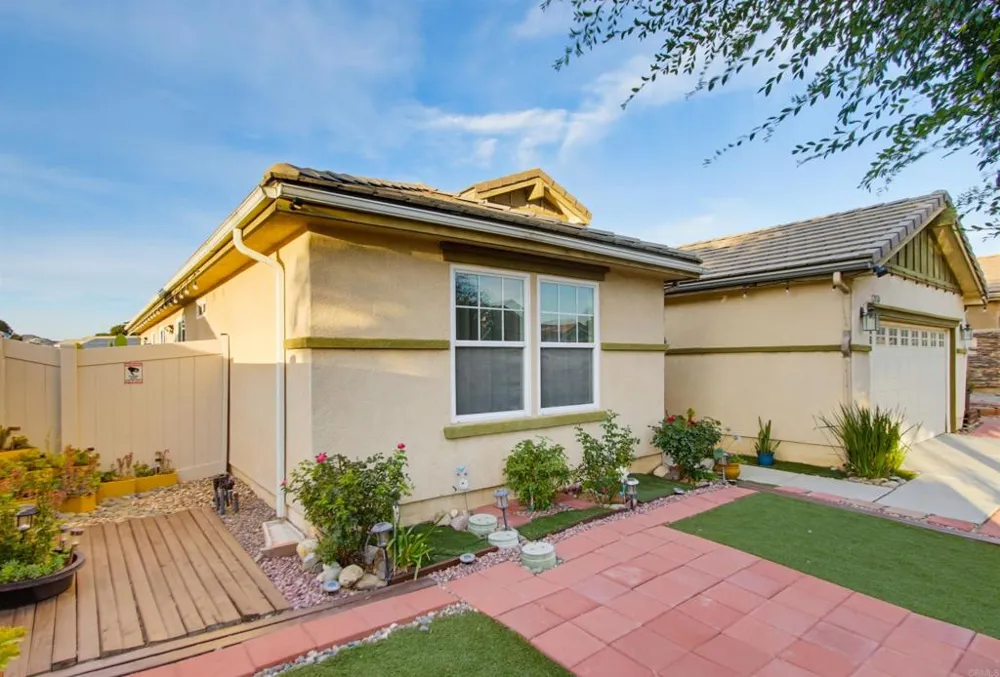 32024 Evening Primrose Trail Campo, CA 91906