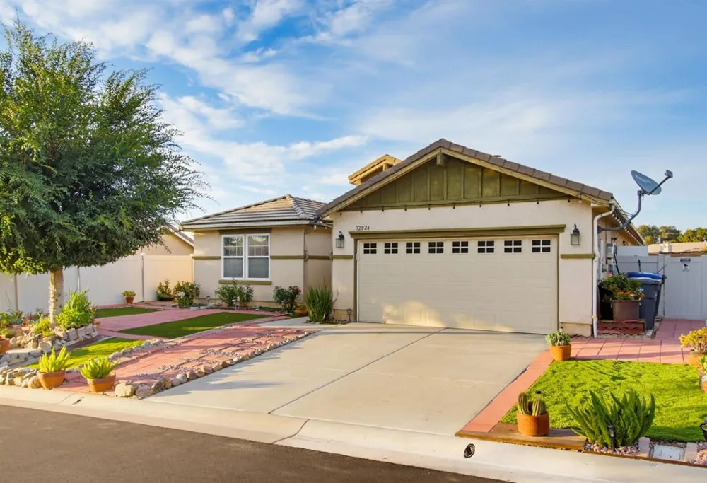 32024 Evening Primrose Trail Campo, CA 91906