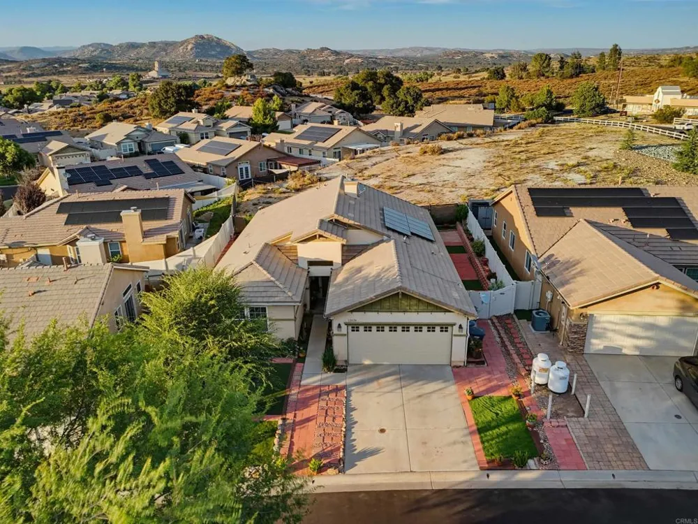 32024 Evening Primrose Trail Campo, CA 91906