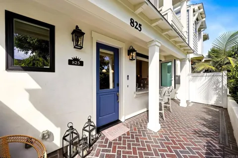 825 9th Street