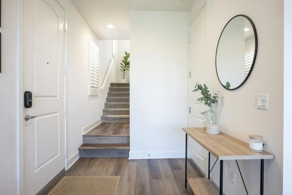3022 Villeta Avenue Carlsbad, CA 92010