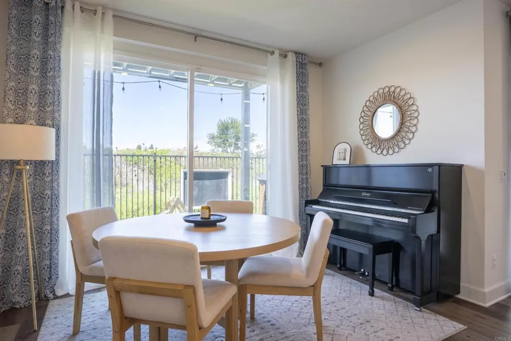 3022 Villeta Avenue Carlsbad, CA 92010