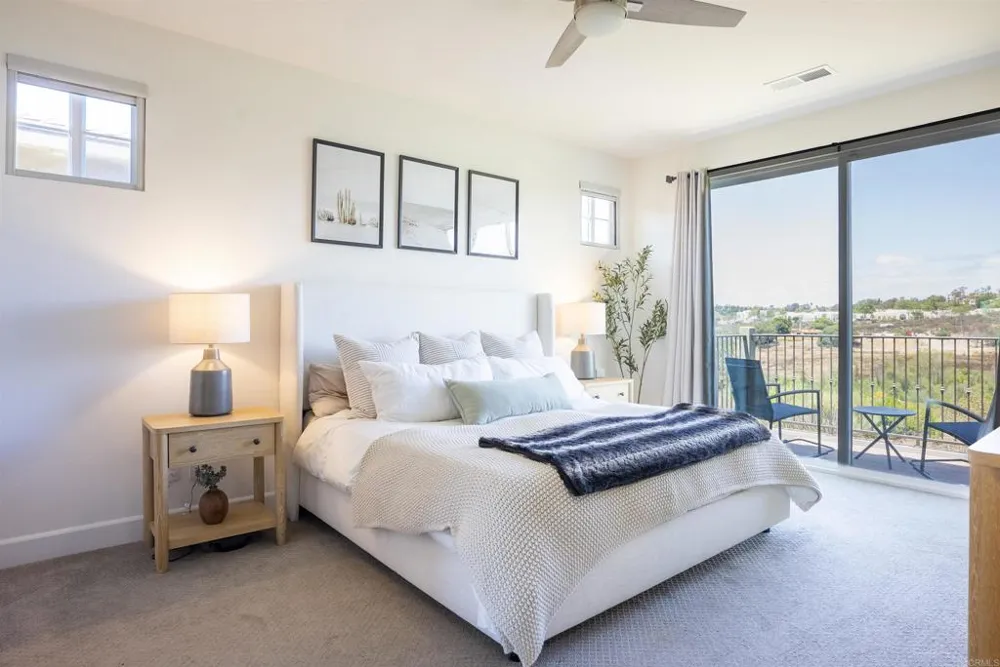 3022 Villeta Avenue Carlsbad, CA 92010