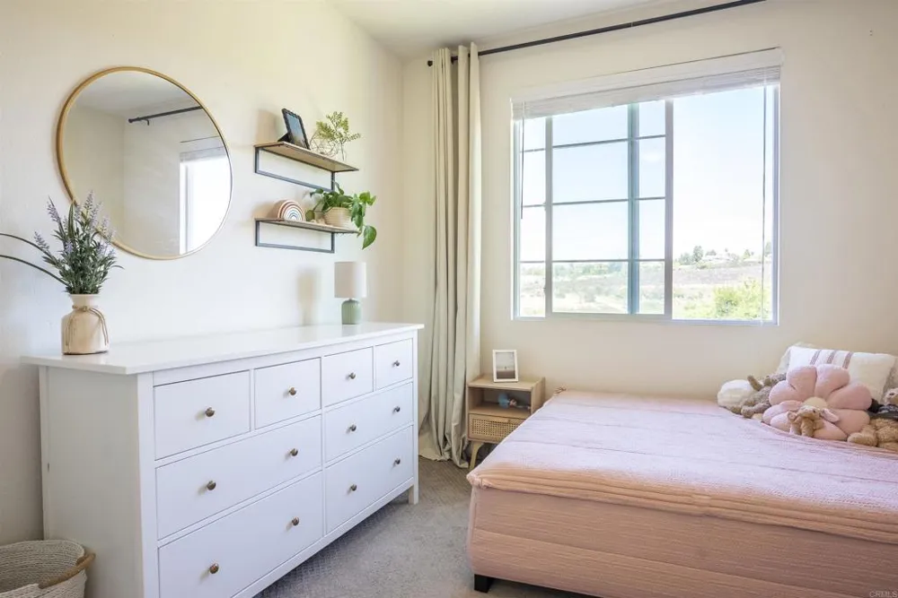 3022 Villeta Avenue Carlsbad, CA 92010