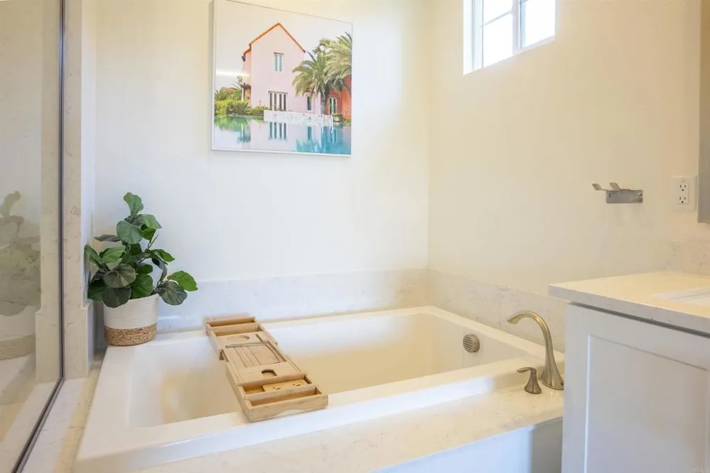 3022 Villeta Avenue Carlsbad, CA 92010
