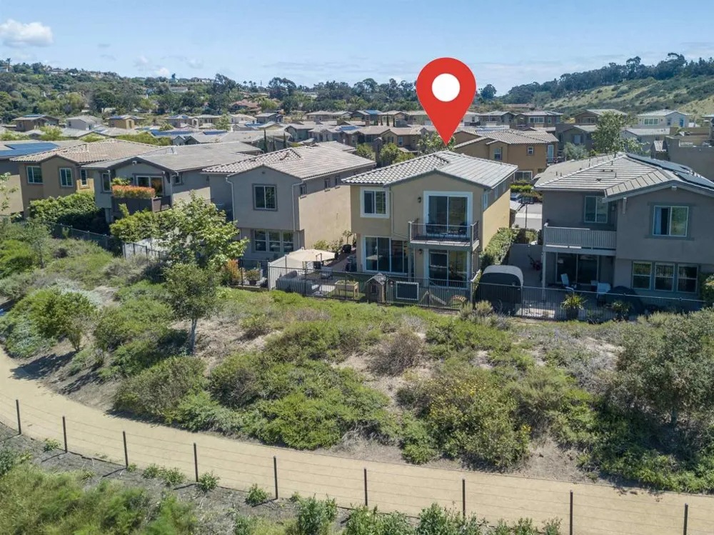 3022 Villeta Avenue Carlsbad, CA 92010